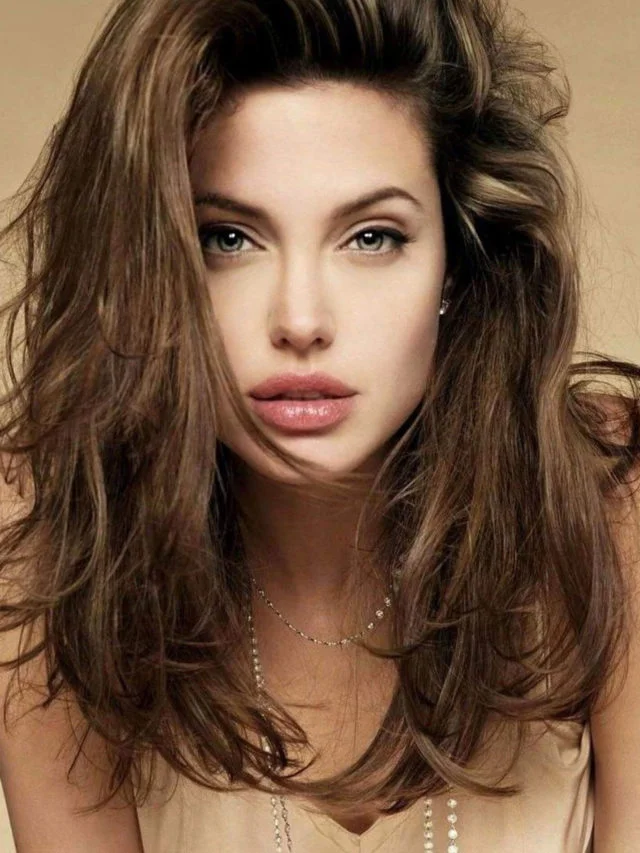 Angelina Jolie Boyfriend, Height, Networth, Family, Biography & More